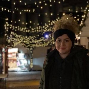 Meet your Posher, Clarke